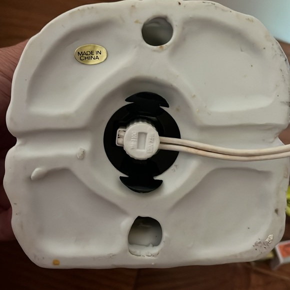 Candyland collectibles porcelain lighted bakery house - Picture 8 of 11